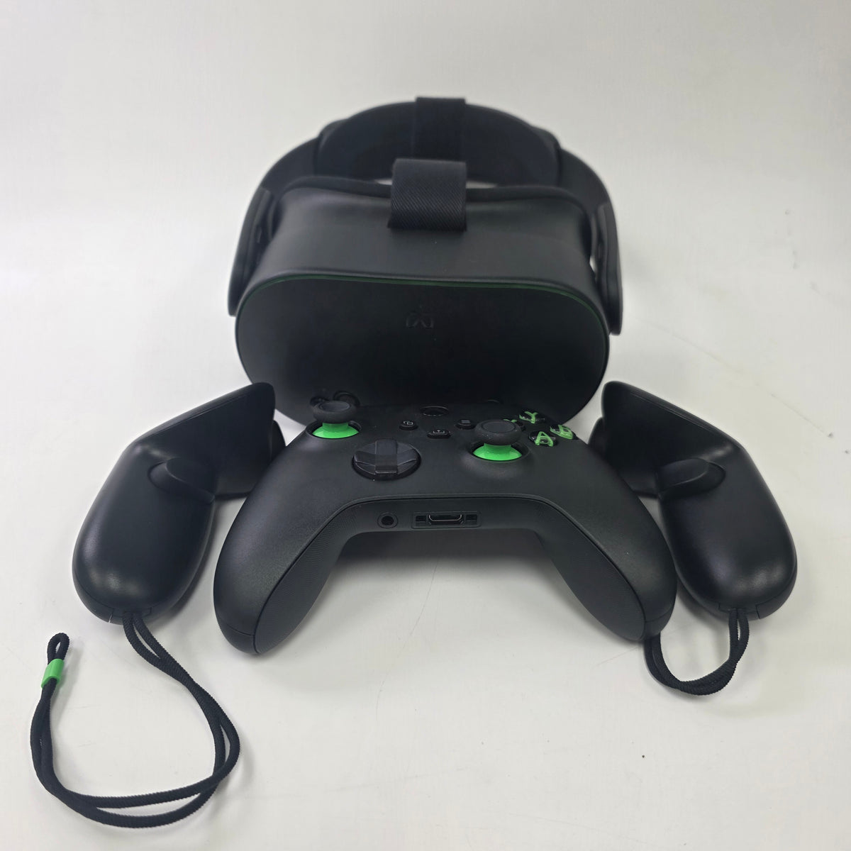 Meta Quest 3S Xbox Edition 128GB Standalone All-in-One VR Headset P97