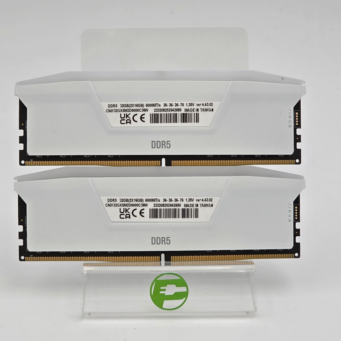 Corsair Vengeance RGB 32GB (2x16GB) RAM DDR5 6000MHz CMH32GX5M52D6000C36W