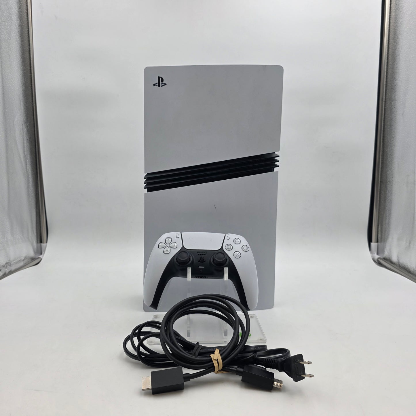 Sony PlayStation 5 Pro Digital PS5 2TB White CFI-7019
Read Notes