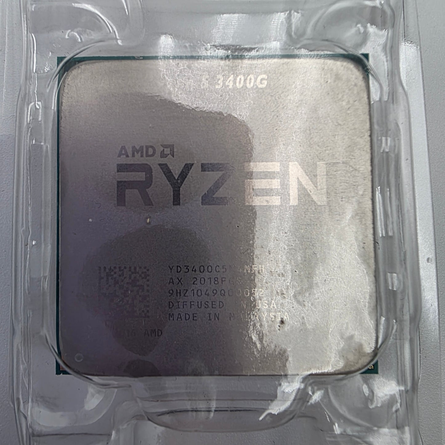 AMD Ryzen 5 3400G 3.70GHz Quad Core YD3400CM4MFN 8 Thread AM4