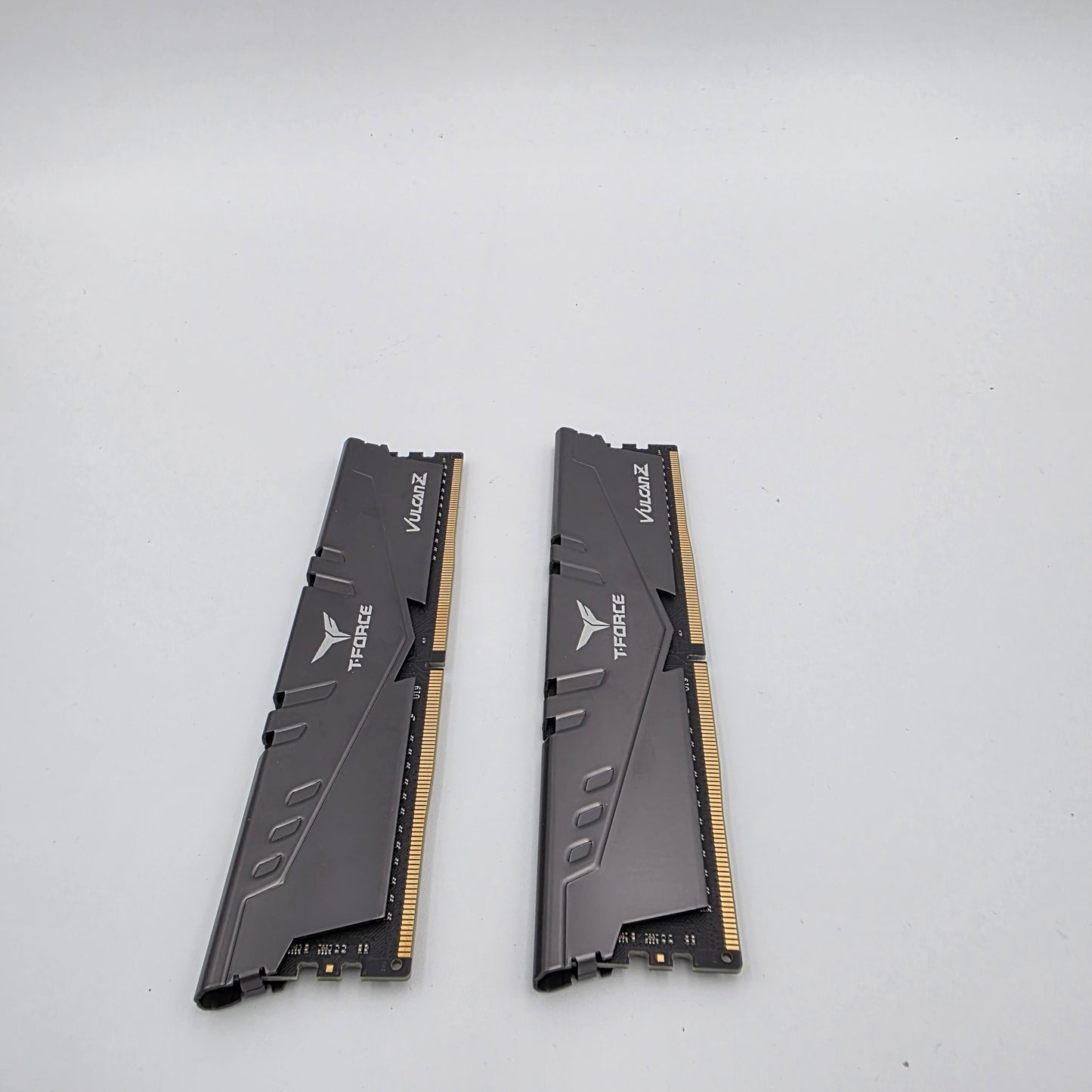 Team T-Force Vulcan Z 16GB (2x8GB) RAM DDR4 3200MHz TLZGD48G3200HC16FBK