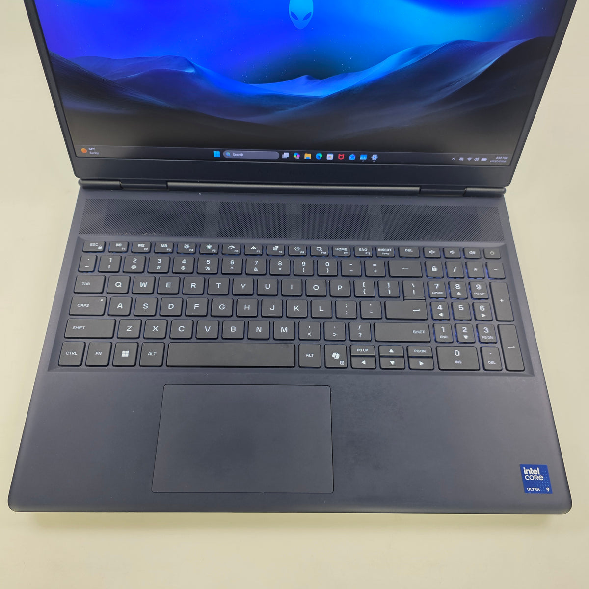 Dell Alienware 16x Aurora AC16251 16" Ultra 9 275hx 32GB RAM 2TB SSD RTX 5070