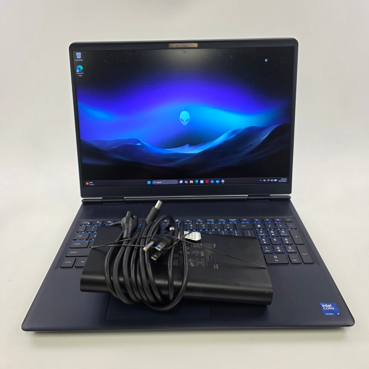 Dell Alienware 16x Aurora AC16251 16" Ultra 9 275hx 32GB RAM 2TB SSD RTX 5070