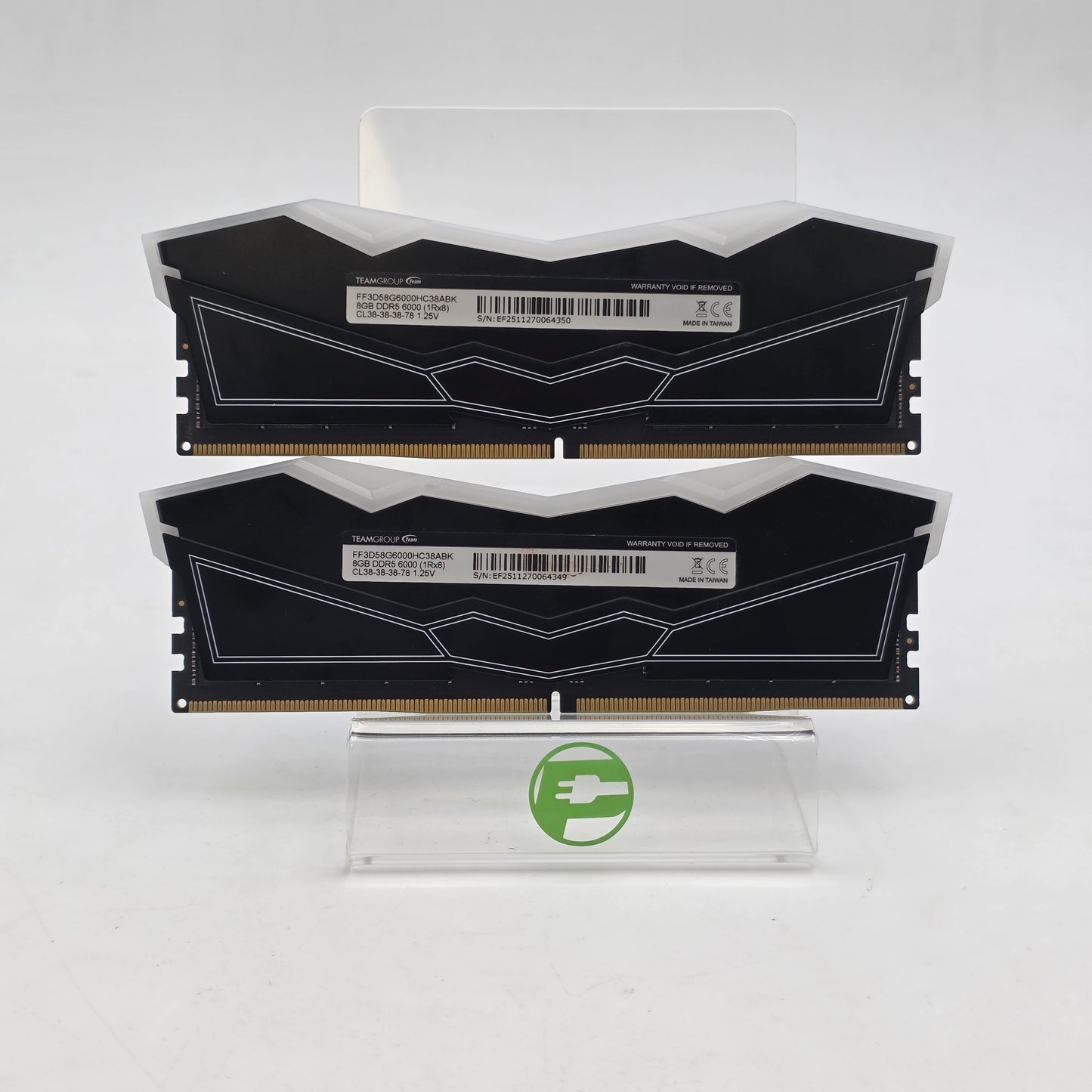 TeamGroup T-Force Delta RGB 16GB (2x8GB) RAM DDR5 6000MHz FF3D516G600HC38ABK