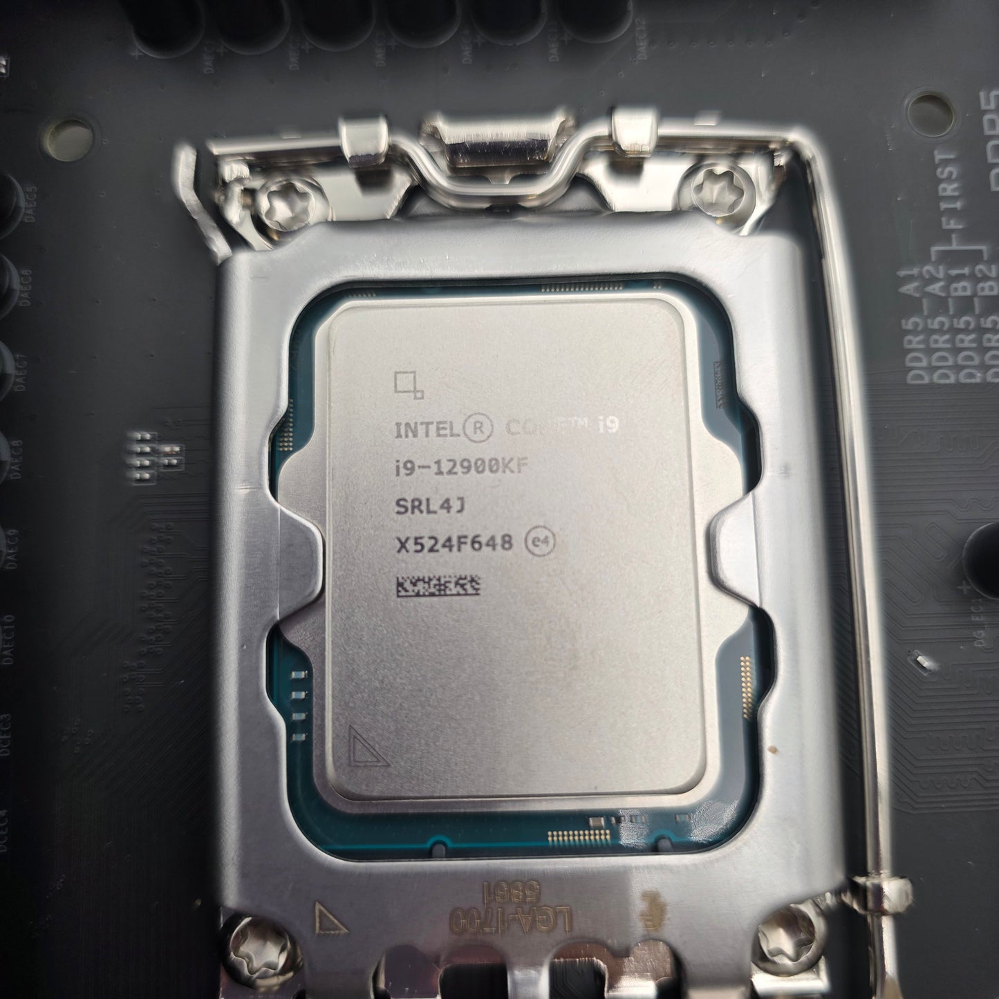 Gigabyte Z790 AORUS ELITE AX LGA 1700 Intel Core i9-12900KF 16 Core 5.20GHz ATX