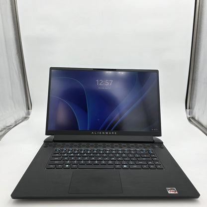 Alienware M17 R5 17.3" Ryzen 9 6900HX 64GB RAM 2TB SSD AMD Radeon RX 6850M XT