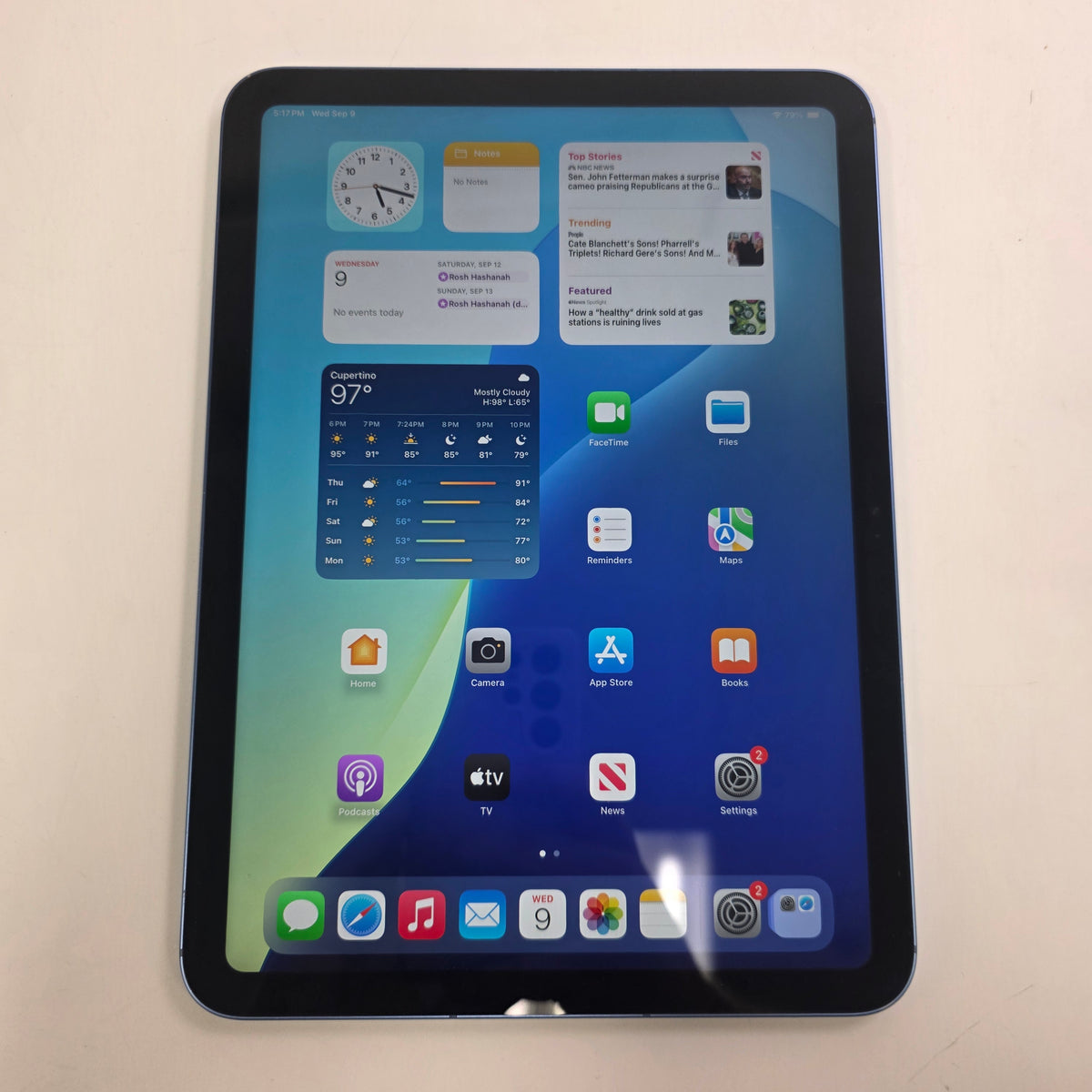 Factory Unlocked Apple iPad 10th Gen 64GB Blue MQ6K3LL/A