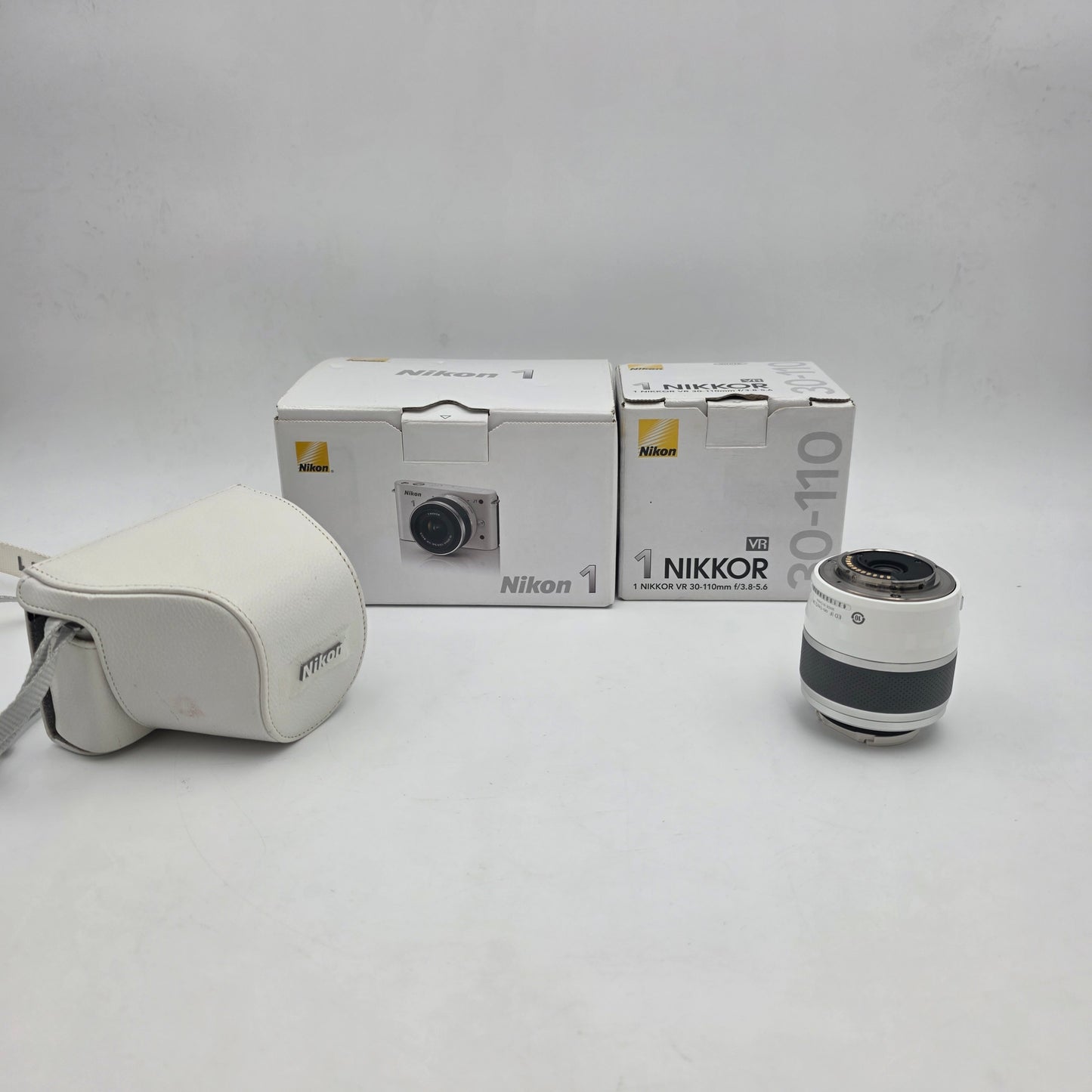 Nikon 1 J4 18MP Compact Camera