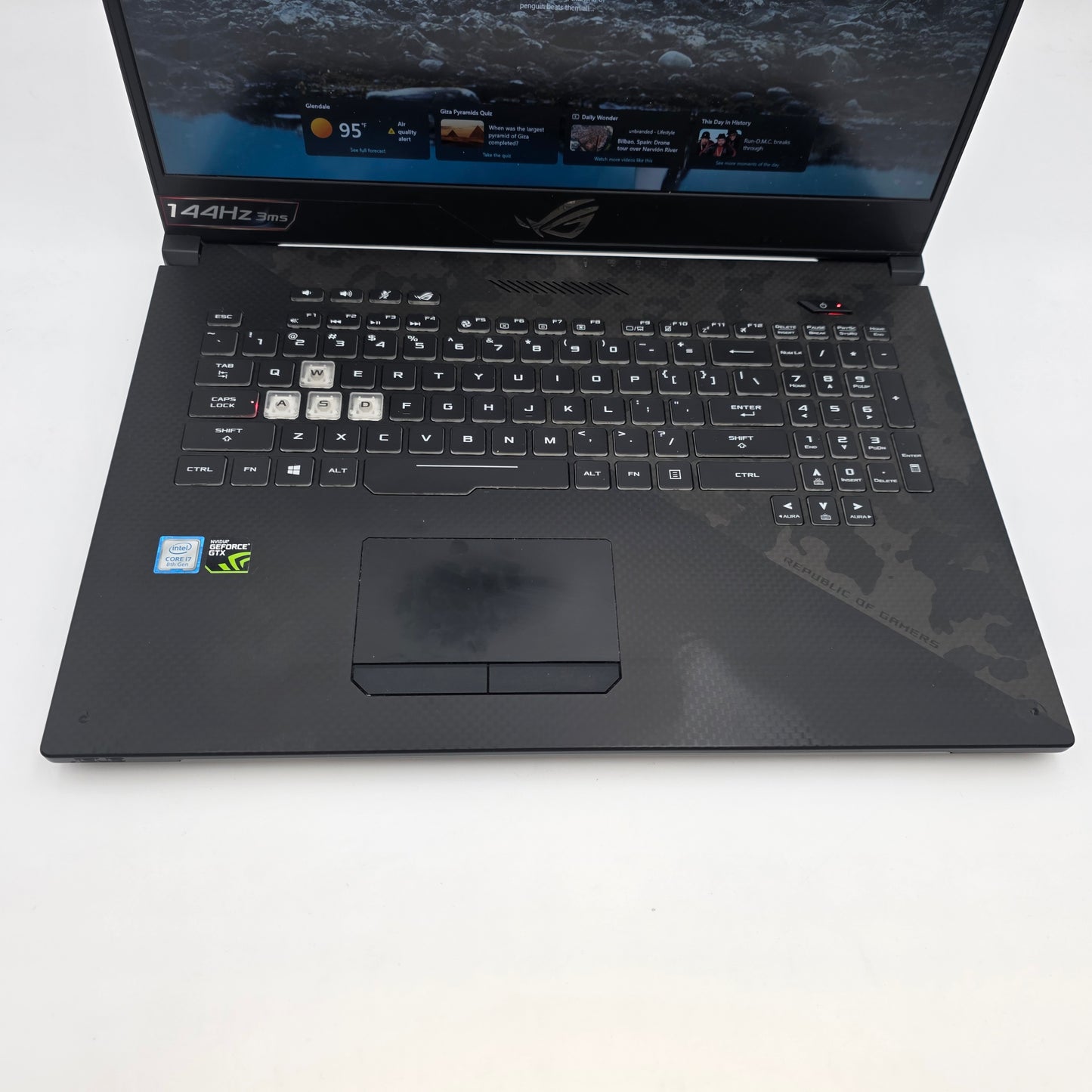 Asus ROG Strix Scar ii 17.3" Core i7-8750H 16GB RAM 1TB HDD 256GB SSD GTX 1060