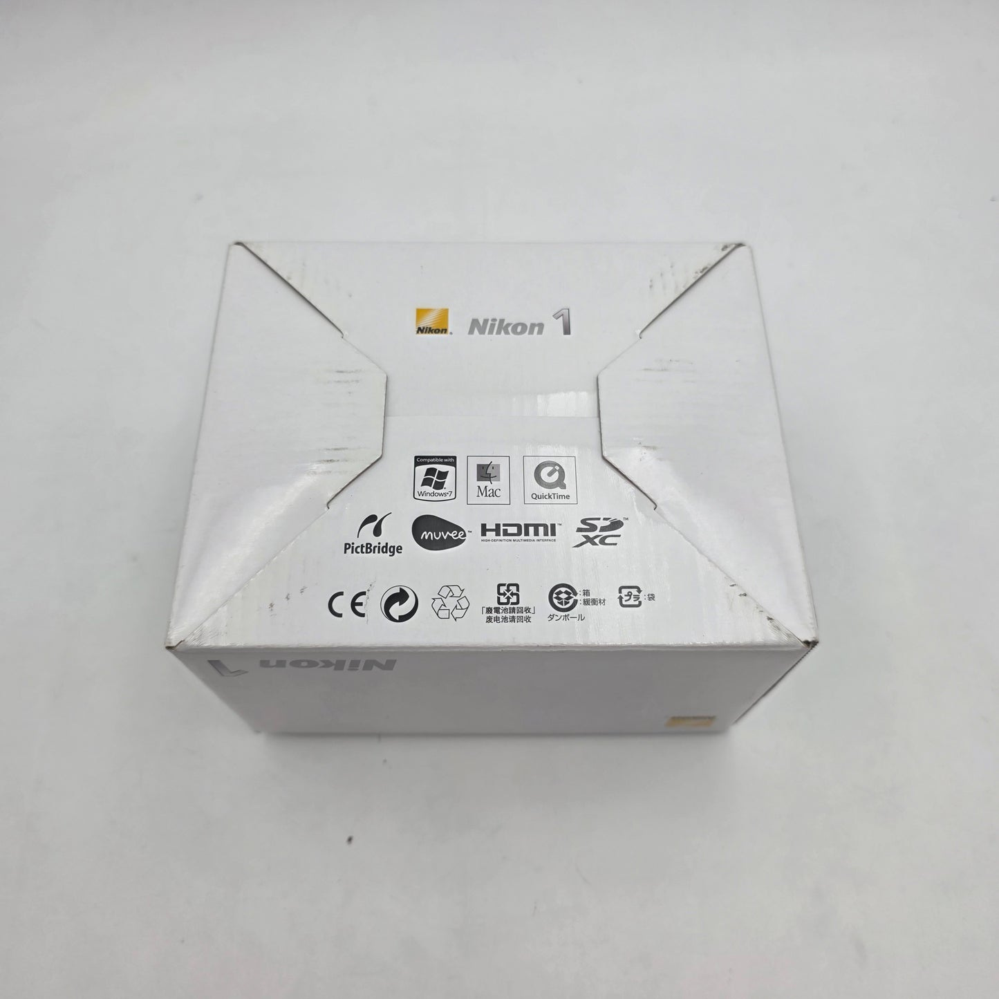 Nikon 1 J4 18MP Compact Camera