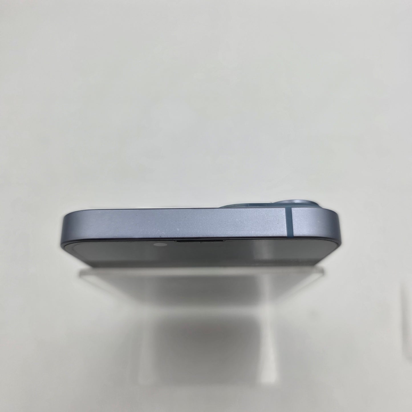 Unlocked Apple iPhone 14 128GB 26.4.2 Blue MPVH3LL/A
