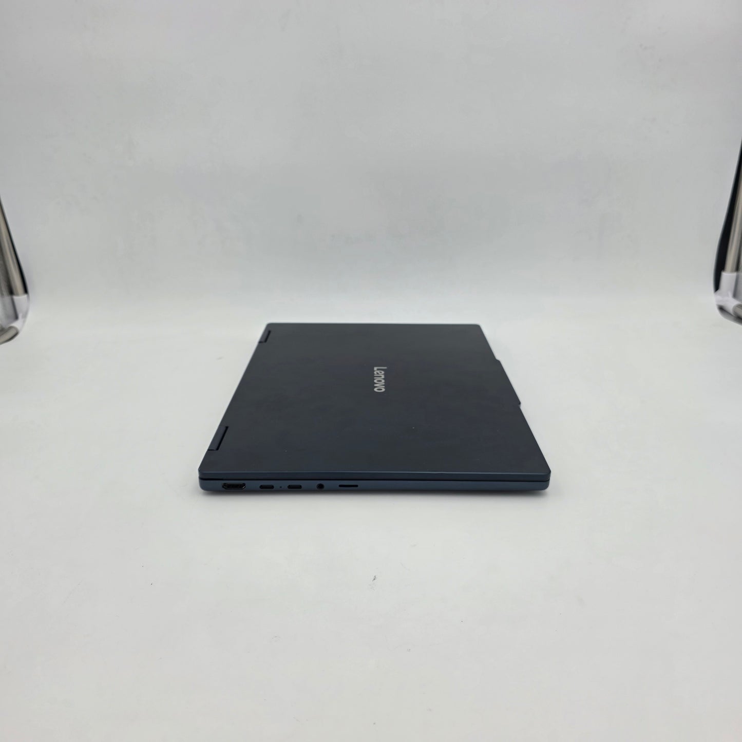Lenovo Chrome 2in1 Chromebook Plus 14ITN10 128GB SSD 8GB RAM Intel Core 3 N355
