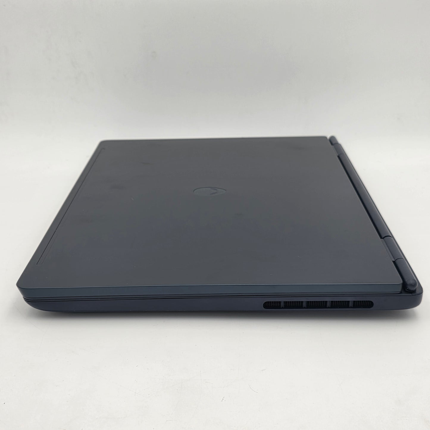 Alienware 16 Aurora AC16250 16" Core 7 240H 16GB RAM 512GB SSD GeForce RTX 4050