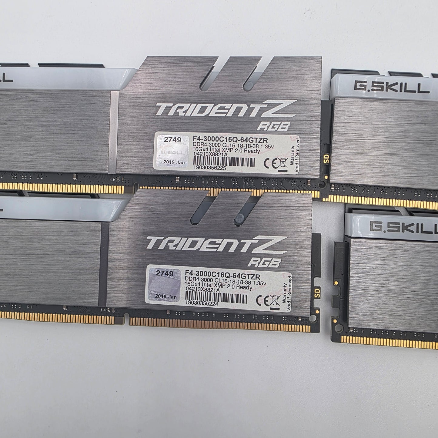 G.Skill Trident Z RGB 64GB (4x16GB) RAM DDR4 3000MHz F4-3000C16Q-64GTZR