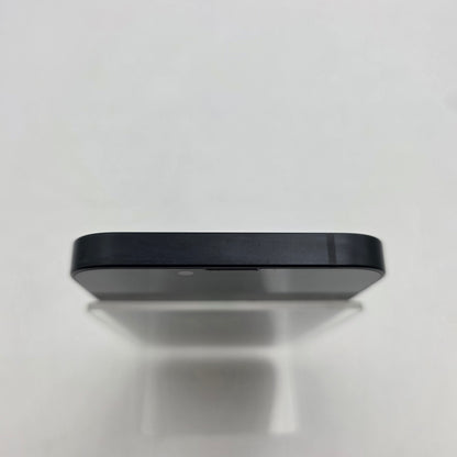 Unlocked Apple iPhone 16e 128GB 26.4.2 Black MD0D4LL/A