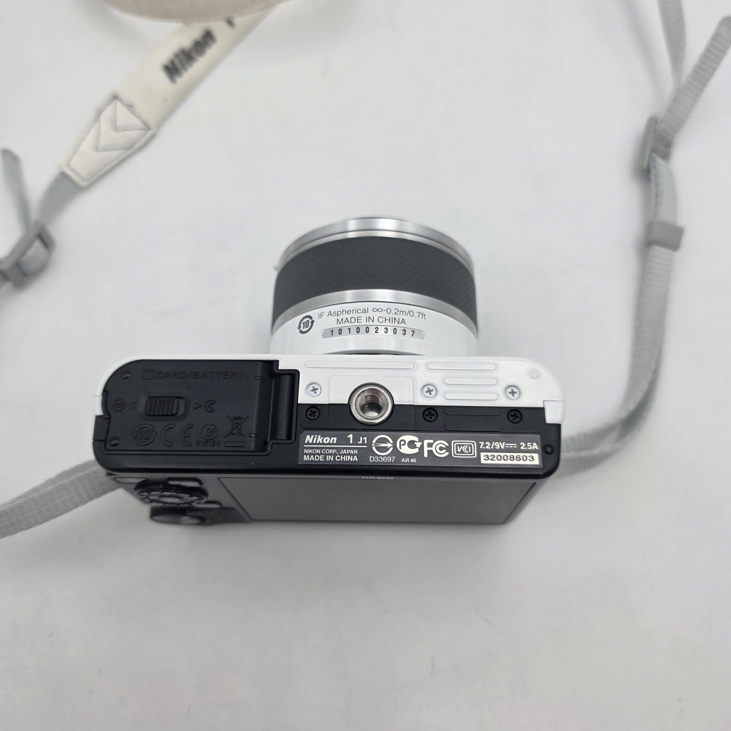 Nikon 1 J4 18MP Compact Camera