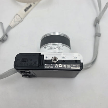 Nikon 1 J4 18MP Compact Camera