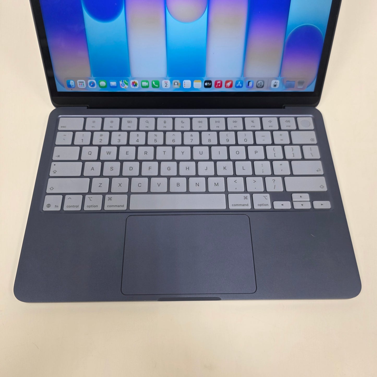 2026 Apple MacBook Neo 13" A18 Pro 5C GPU 4.0GHz 8GB RAM 512GB SSD MVV5993MTX