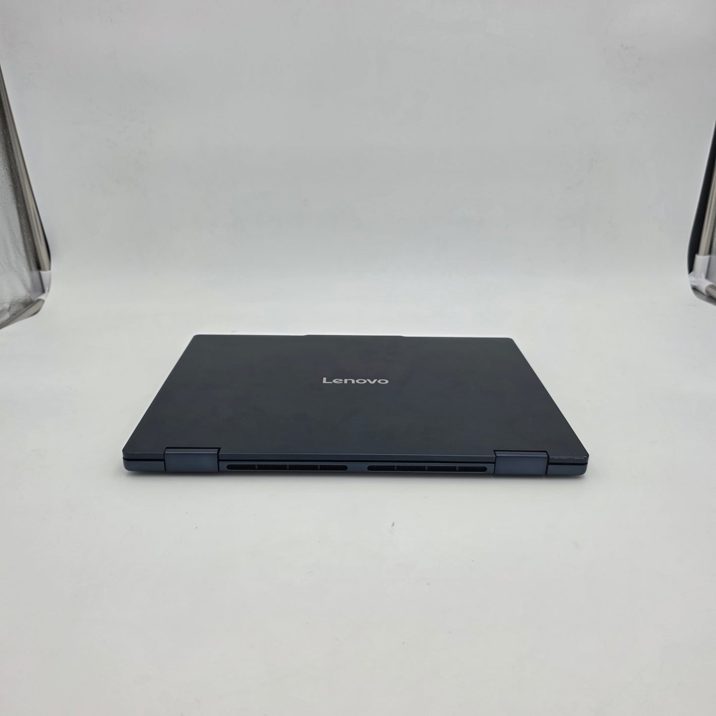 Lenovo Chrome 2in1 Chromebook Plus 14ITN10 128GB SSD 8GB RAM Intel Core 3 N355