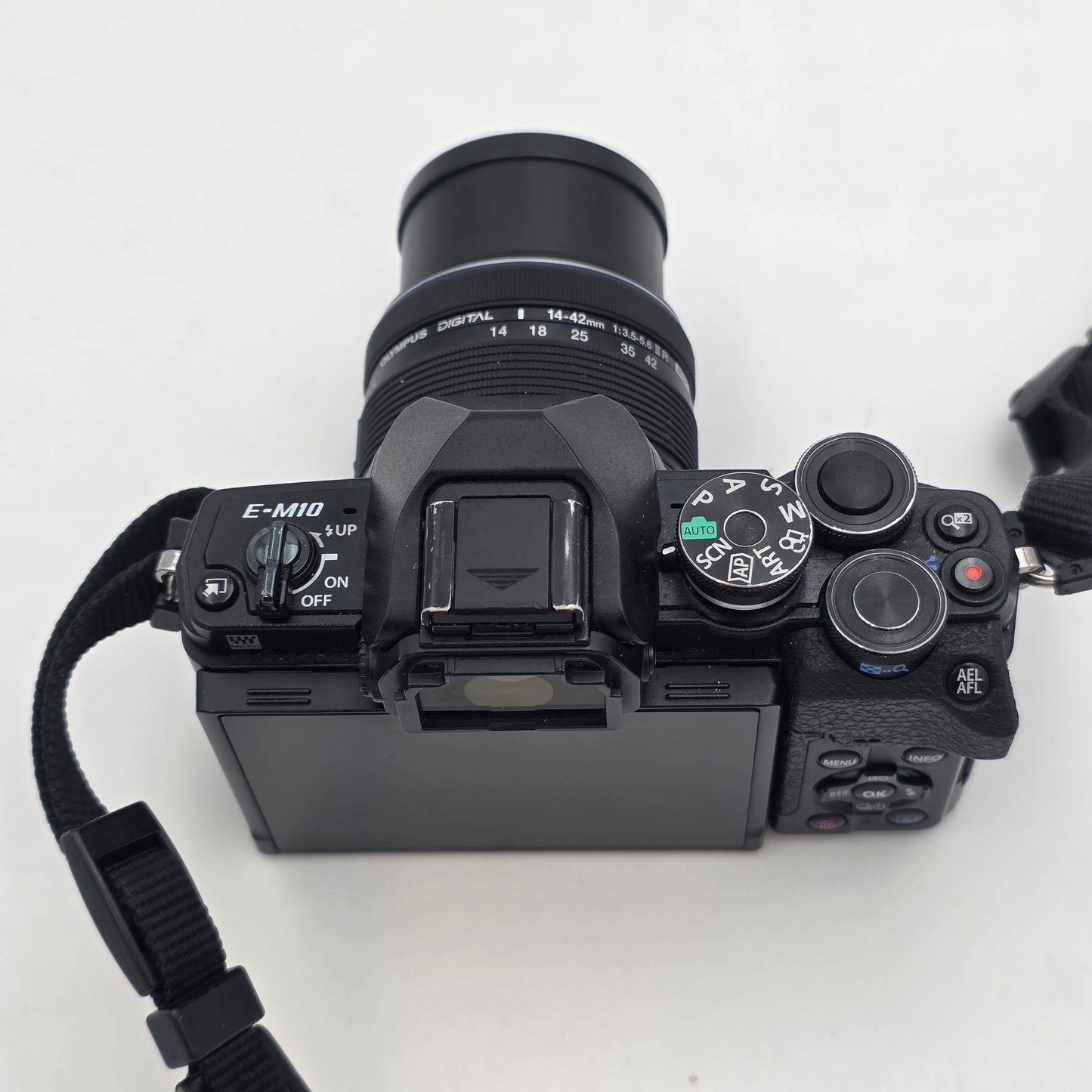 Olympus OM-D E-M10 MARK 4 20.3MP Compact Digital Camera