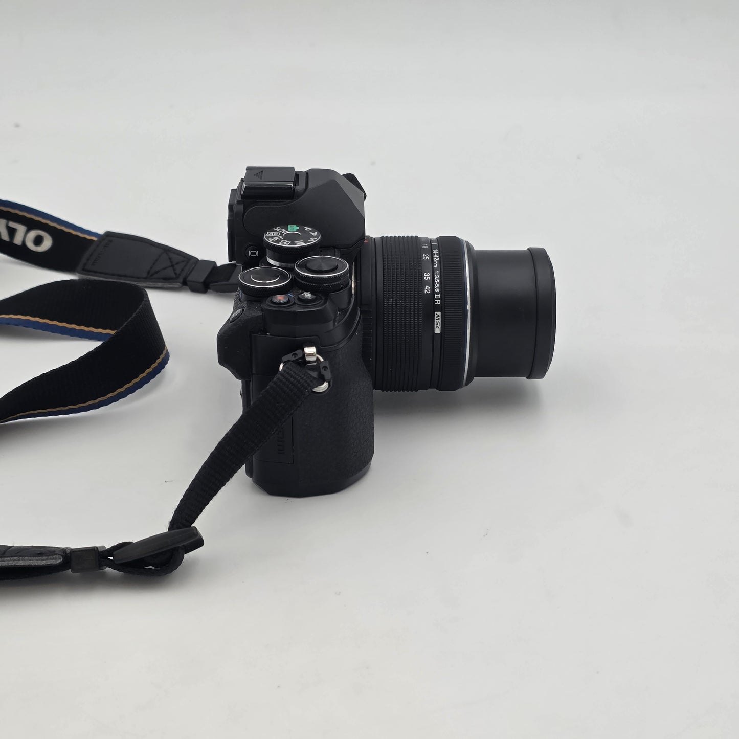 Olympus OM-D E-M10 MARK 4 20.3MP Compact Digital Camera