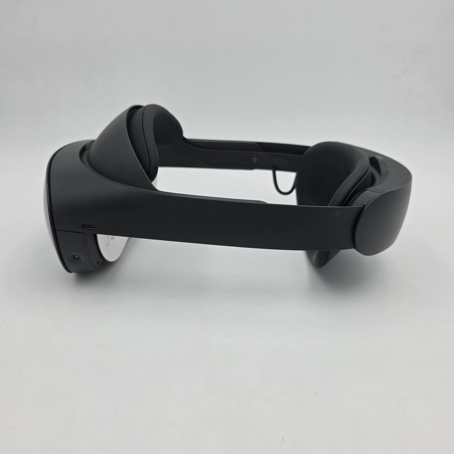 New Meta Quest Pro 256GB Standalone All-in-One VR Headset DK94EC