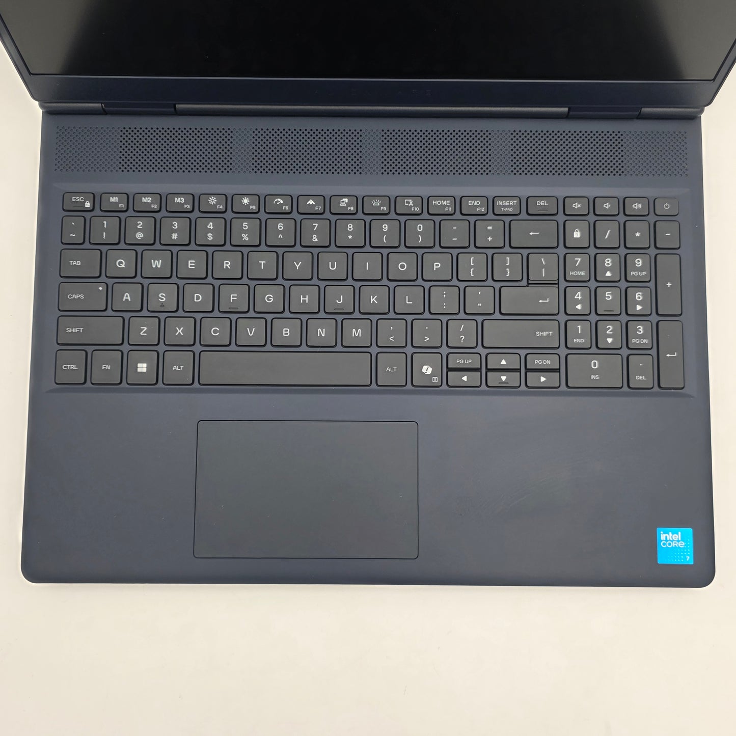 Alienware 16 Aurora AC16250 16" Core 7 240H 16GB RAM 512GB SSD GeForce RTX 4050