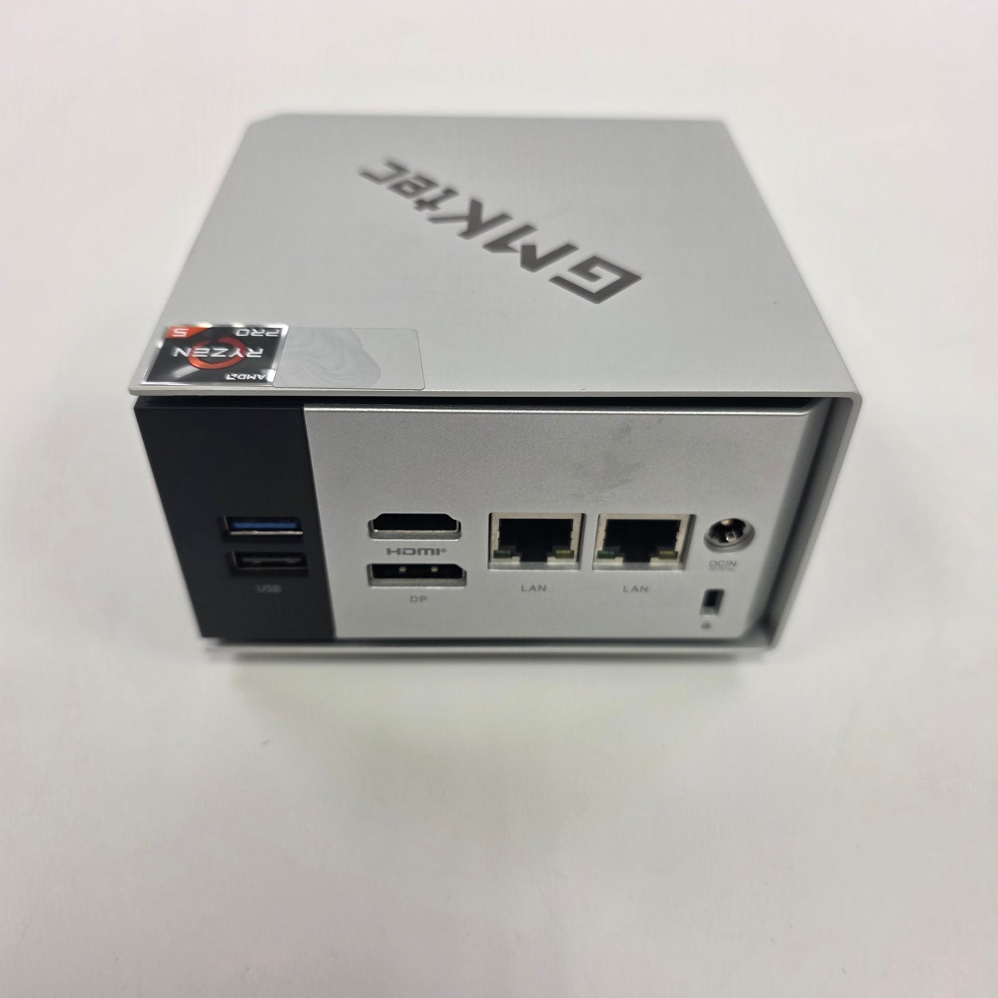 NucBox M8 AMD Ryzen Pro 5 6650H 16GB RAM 512GB SSD