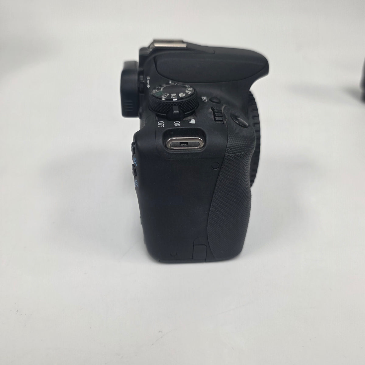 Canon EOS Rebel SL1 18.0MP Compact Digital Camera