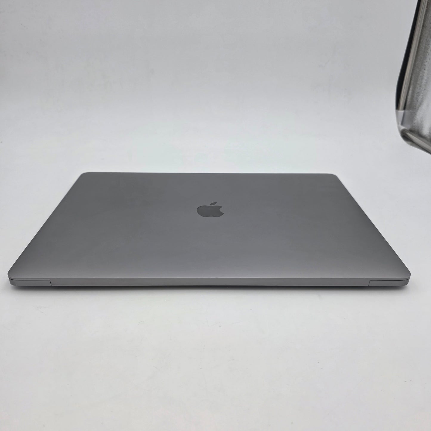 2019 Apple MacBook Pro 16" i9 2.3GHz 16GB RAM 1TB SSD Silver A2141