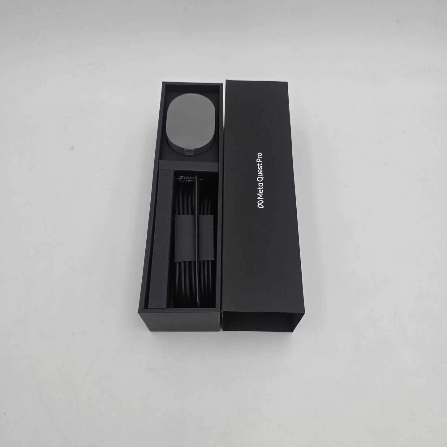 New Meta Quest Pro 256GB Standalone All-in-One VR Headset DK94EC