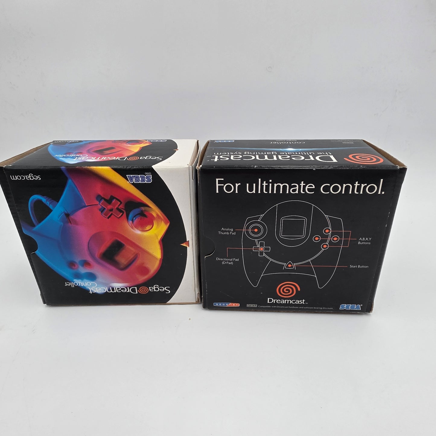 Sega Dreamcast Video Game Console White HKT-3020 2 Extra Controllers Keyboard